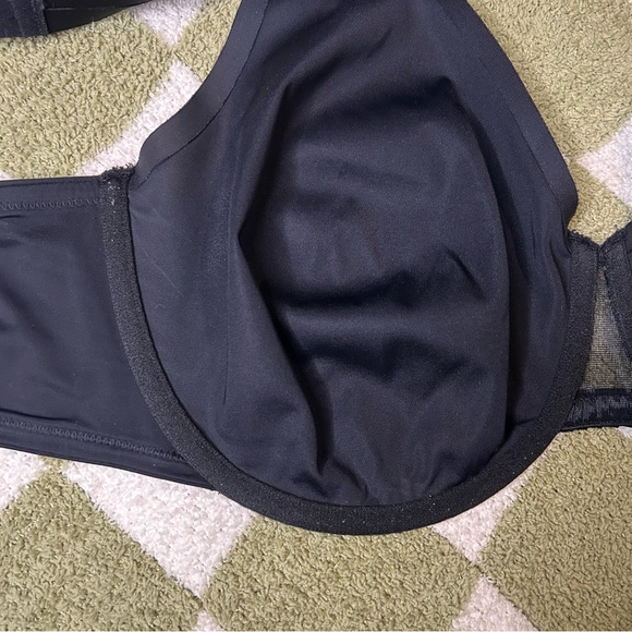 ThirdLove 24/7 Classic Unlined Minimizer Bra in Black - Picture 4 of 9